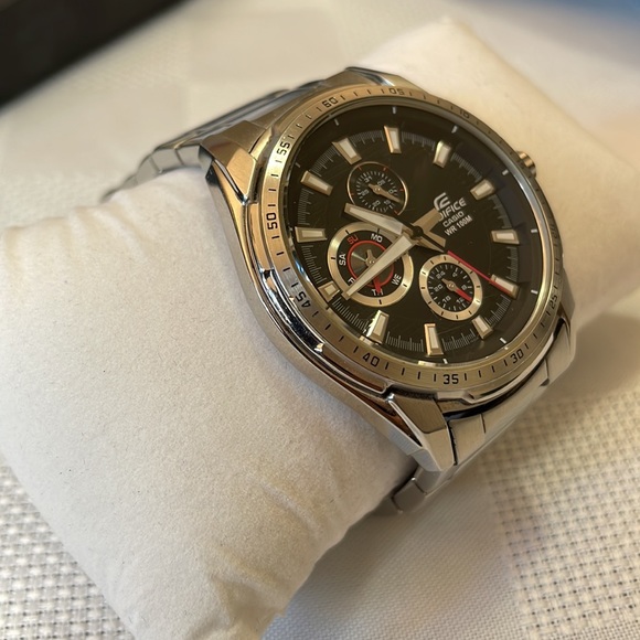 Casio Edifice Watch - Picture 3 of 8